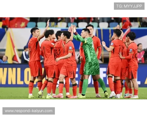 世界杯预选赛激战正酣国足迎关键之战球迷期待全力突破再创佳绩新